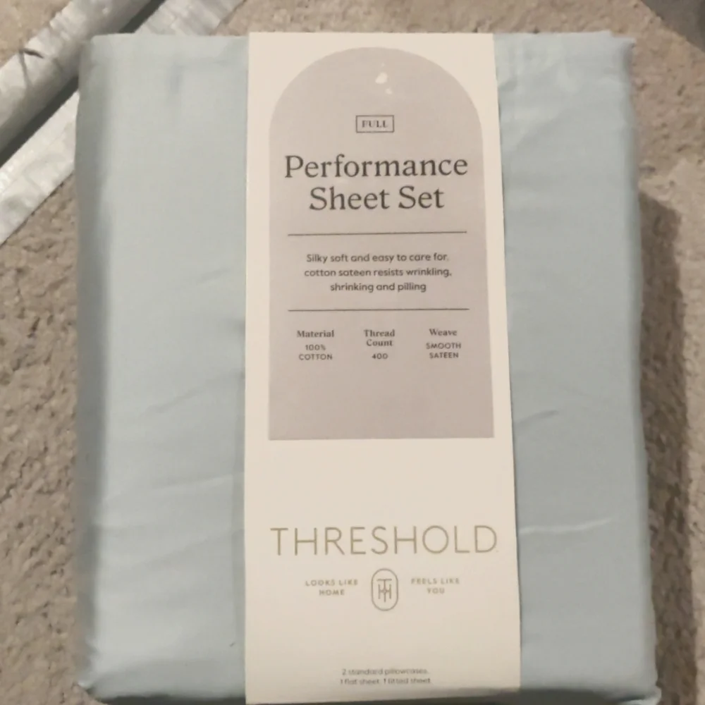 New!Threshold Full Performance sheet set Light blue smooth sateen Cottagecore Y2